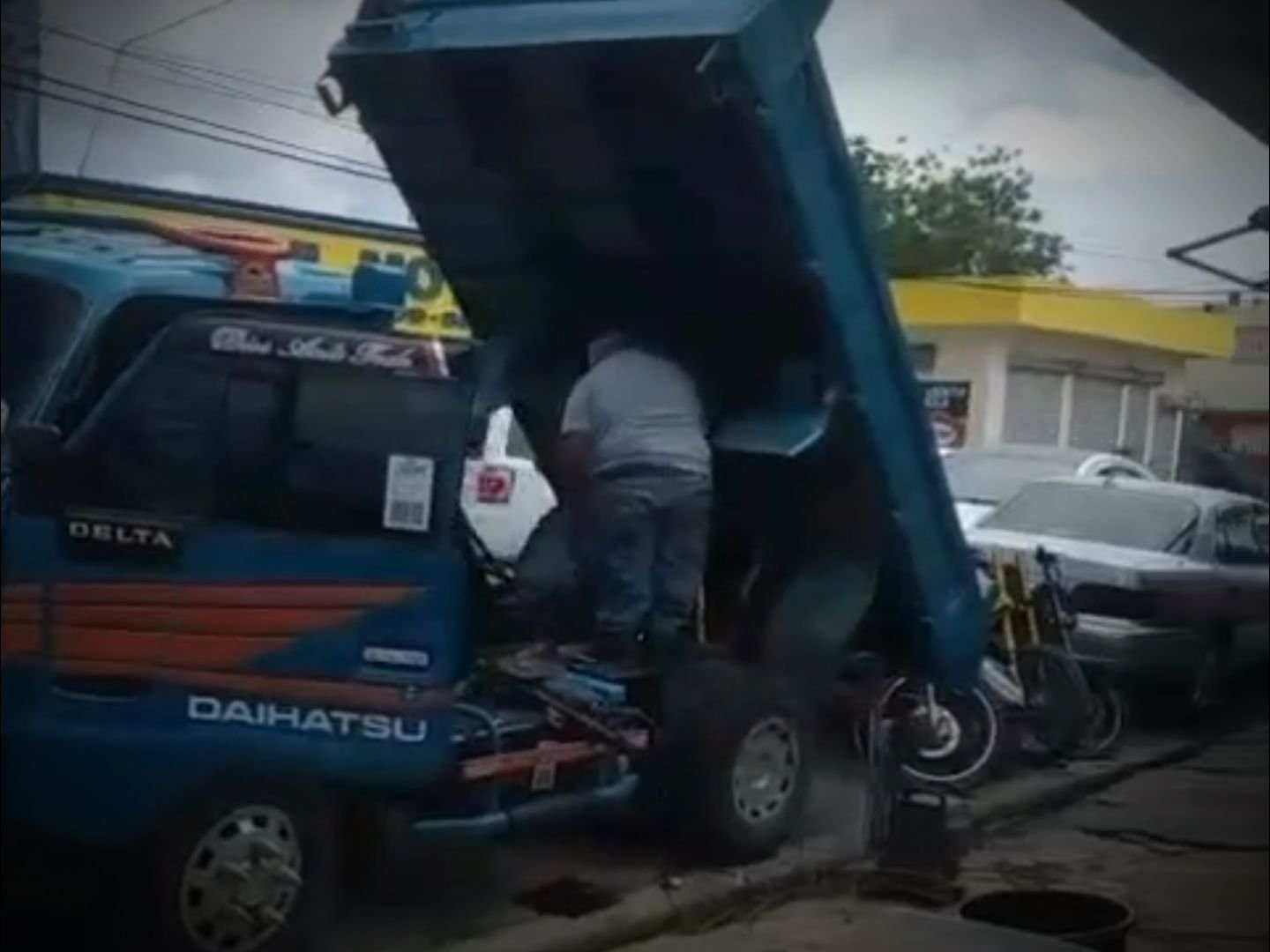 Foto Sampul Pembahasan