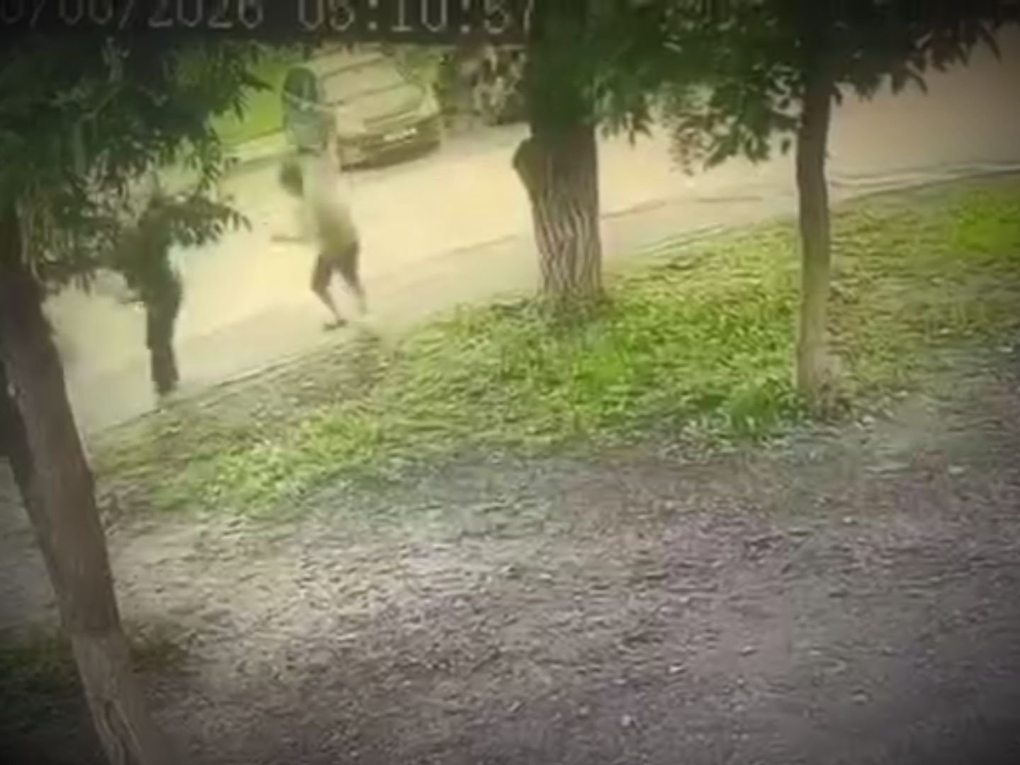 Insiden Tabrak Lari di Magnitogorsk: Pengemudi Nexia Amankan Diri Usai Tabrak Tiga Pejalan Kaki